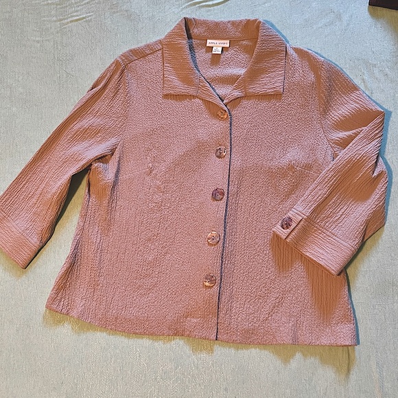 Appleseed's Women's XL Beige Tan Two-Piece Button-Up Top & Cropped Pants EUC - Picture 6 of 16